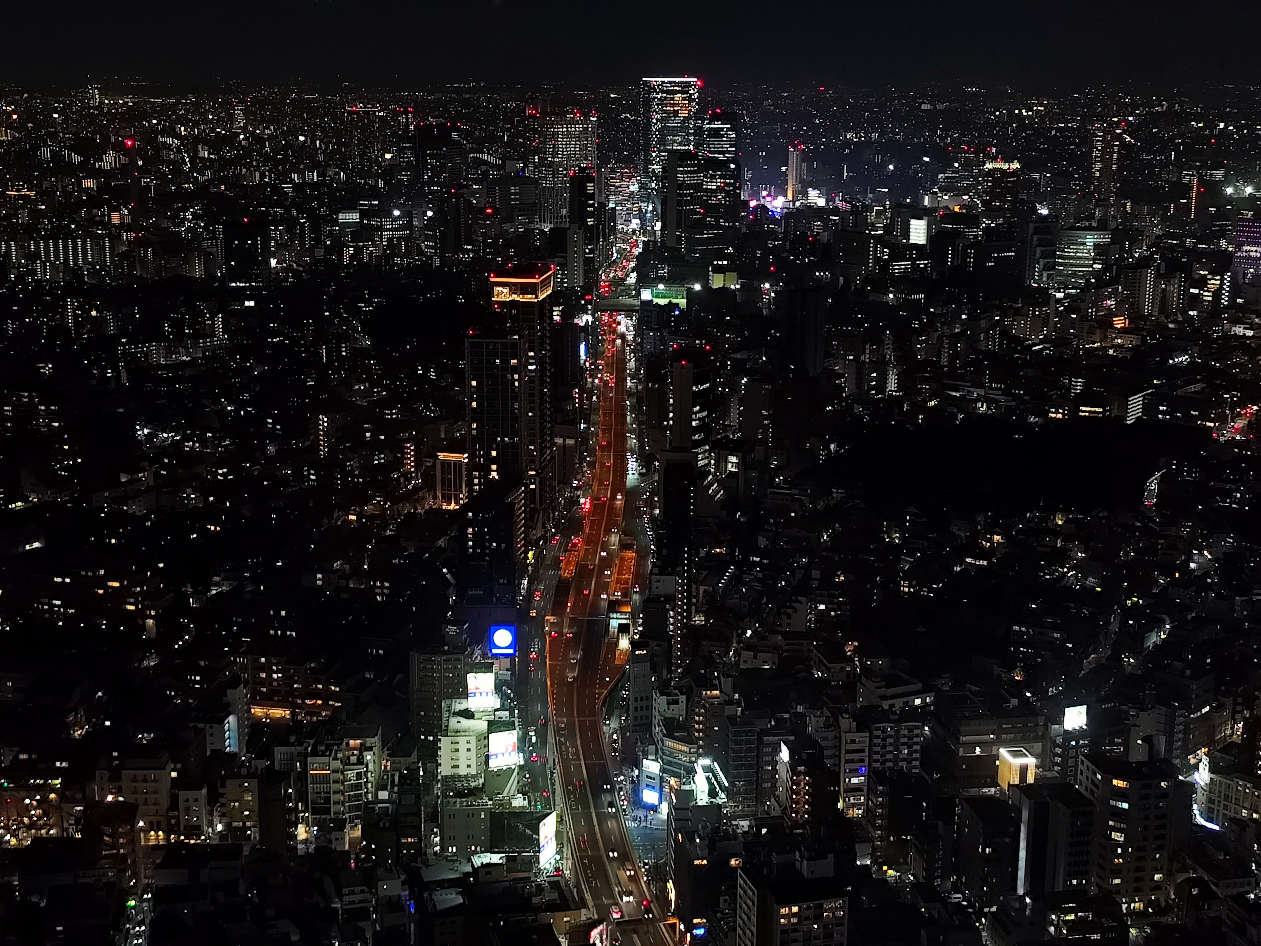 Vue nocturne de Shibuya depuis les hauteurs de Roppongi